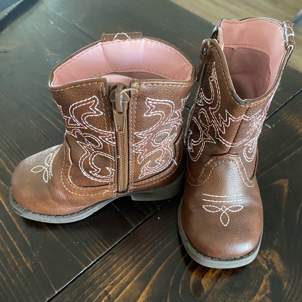 Toddler Size 5 Brown Western Cowboy Boots - Embroidered Pull-On